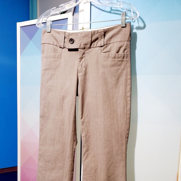 Banana Republic EUC Wide Leg Dockers - Picture 3 of 10